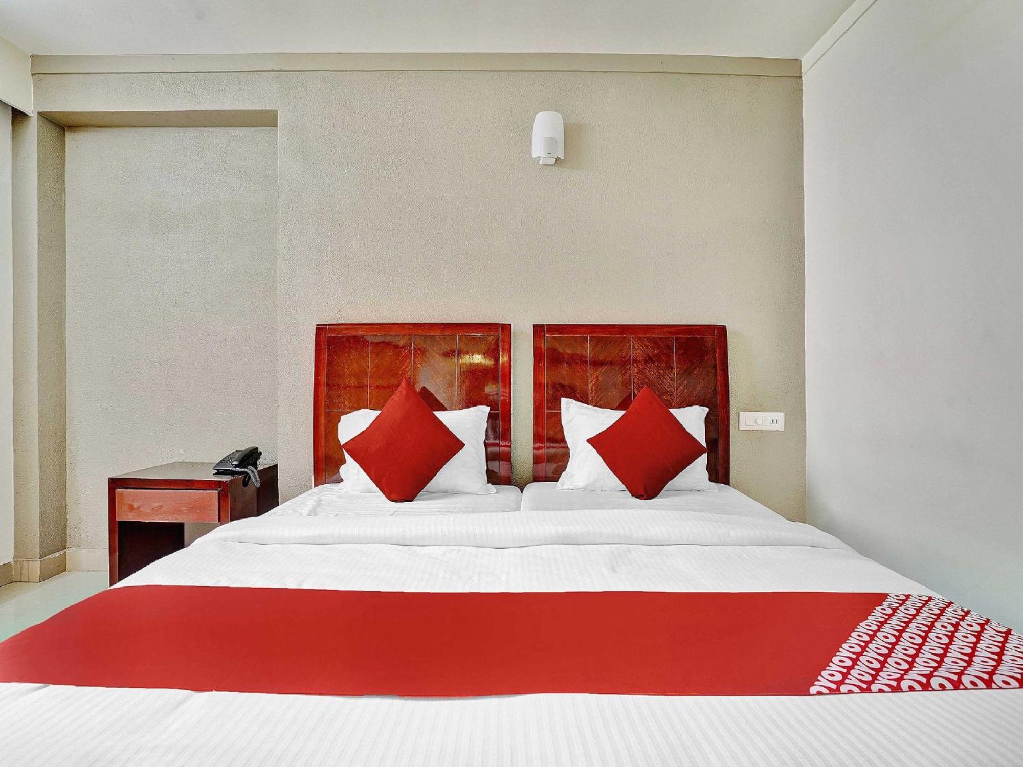 Hotel O Aec Residency Mararikulam Ngoại thất bức ảnh