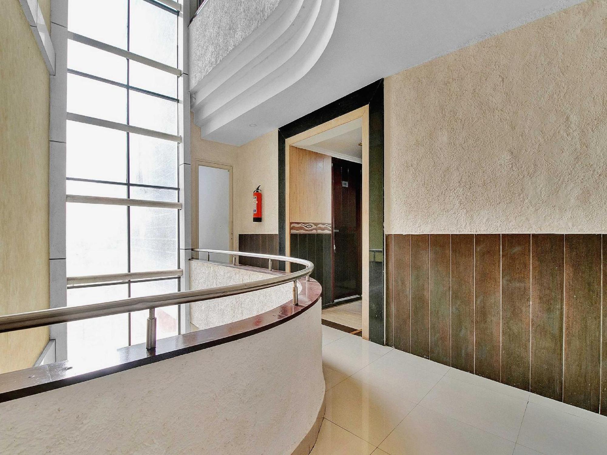 Hotel O Aec Residency Mararikulam Ngoại thất bức ảnh