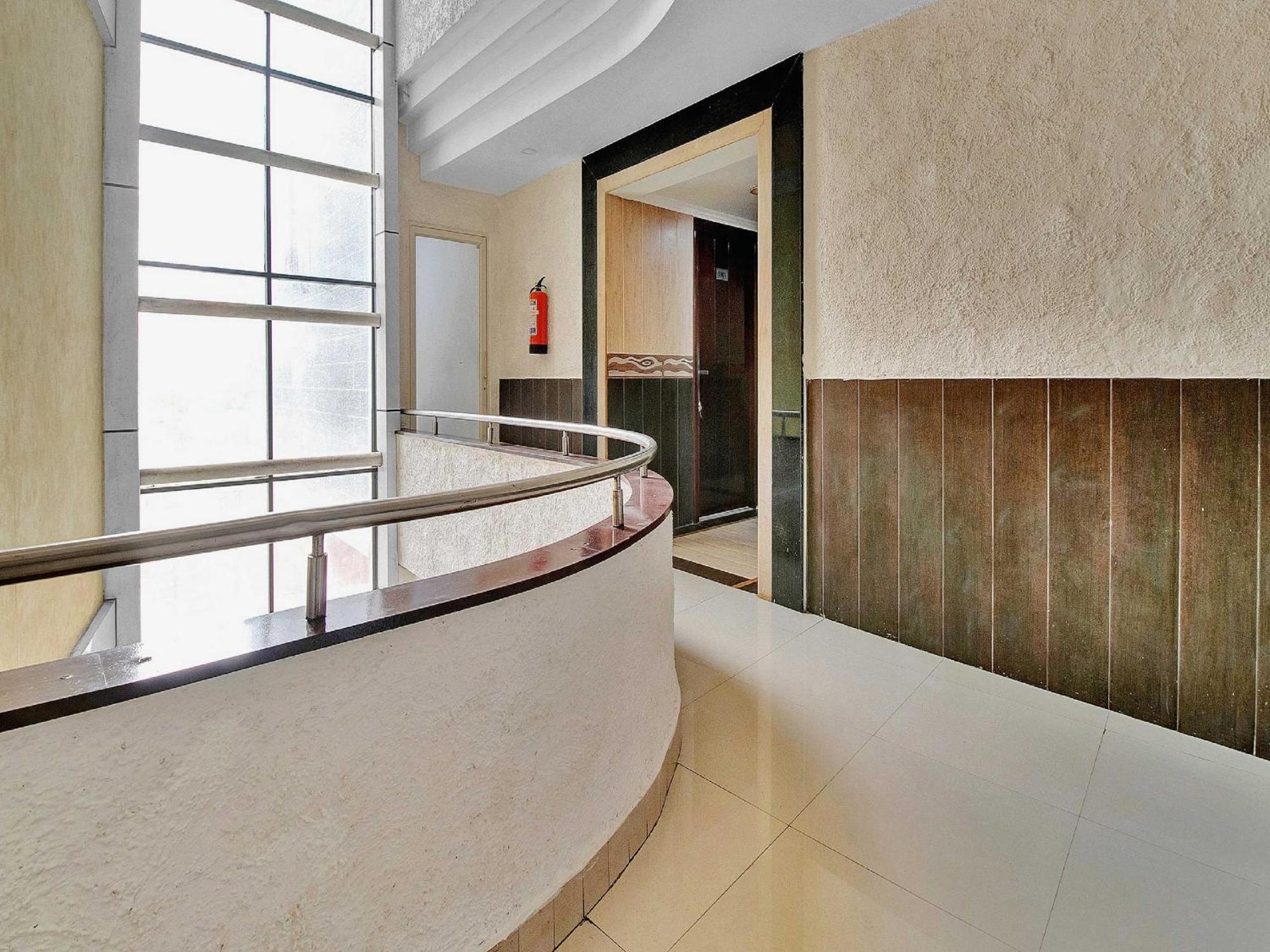 Hotel O Aec Residency Mararikulam Ngoại thất bức ảnh