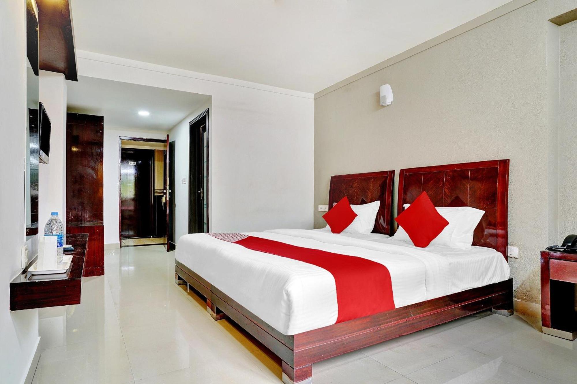 Hotel O Aec Residency Mararikulam Ngoại thất bức ảnh