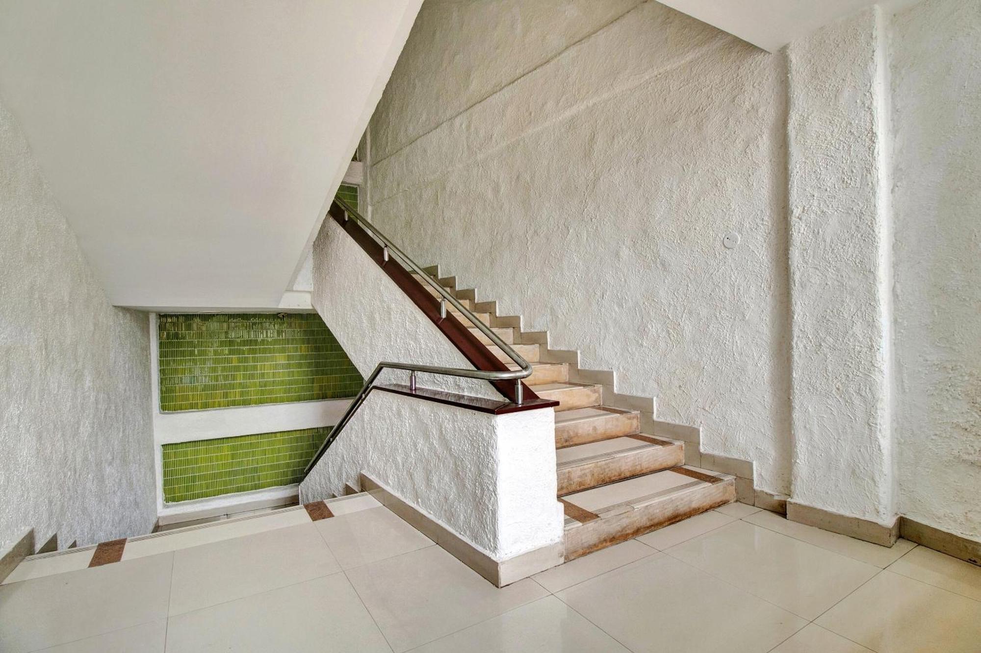 Hotel O Aec Residency Mararikulam Ngoại thất bức ảnh